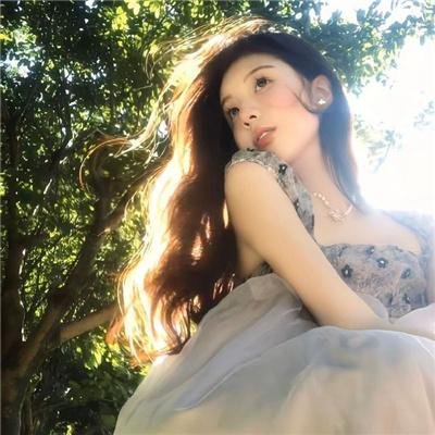 她不当女主很多年